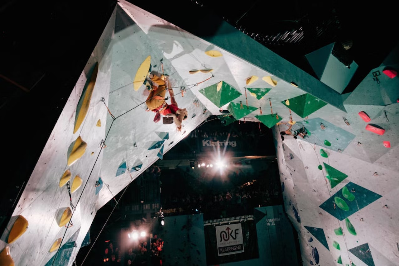 JA TIL NASJONALANLEGG: Norges klatreforbund (NKF) ga et soleklart ja til å starte arbeidet med å etablere nasjonalanlegg for klatring. Her er Tina Hafsaas og Edel Lemvik i aksjon under NM på Oslo klatresenter i 2019. Arkivfoto: Bjørnar Smestad JA TIL NASJONALANLEGG: Norges klatreforbund (NKF) ga et soleklart ja til å starte arbeidet med å etablere nasjonalanlegg for klatring. Her er Tina Hafsaas og Edel Lemvik i aksjon under NM på Oslo klatresenter i 2019. Arkivfoto: Bjørnar Smestad