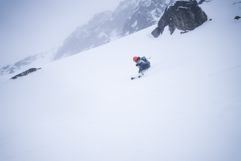 FRI UTFOLDELSE: Stian Hagen har stått på ski over store deler av verden. Prisene for å kjøre i kanadiske fjellsider syns han er i det stiveste laget.
