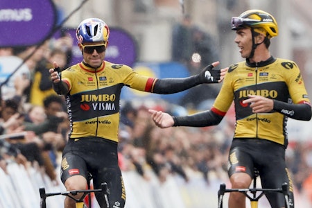 GA BORT SEIEREN: Wout van Aert får kritikk for denne gesten. Foto: Cor Vos GA BORT SEIEREN: Wout van Aert får kritikk for denne gesten. Foto: Cor Vos