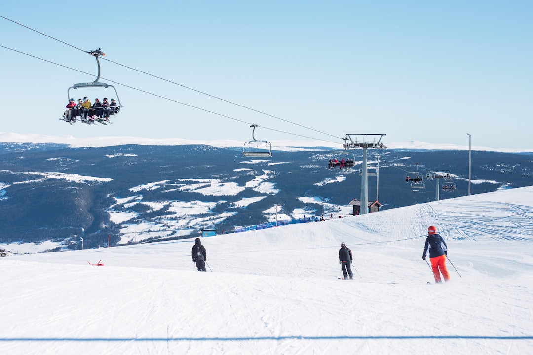 KNALLFORHOLD: Snøen holder seg bra, og både Hafjell og Kvitfjell kan melde om knallforhold. Foto: Alpinco KNALLFORHOLD: Snøen holder seg bra, og både Hafjell og Kvitfjell kan melde om knallforhold. Foto: Alpinco