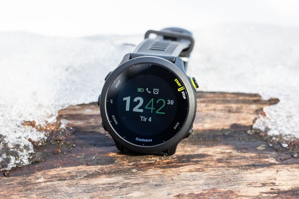 GRUNNLEGGENDE: Forerunner 55 er Garmins billigste løpeklokke. Alle foto: Knut Andreas Lone garmin forerunner 55 test