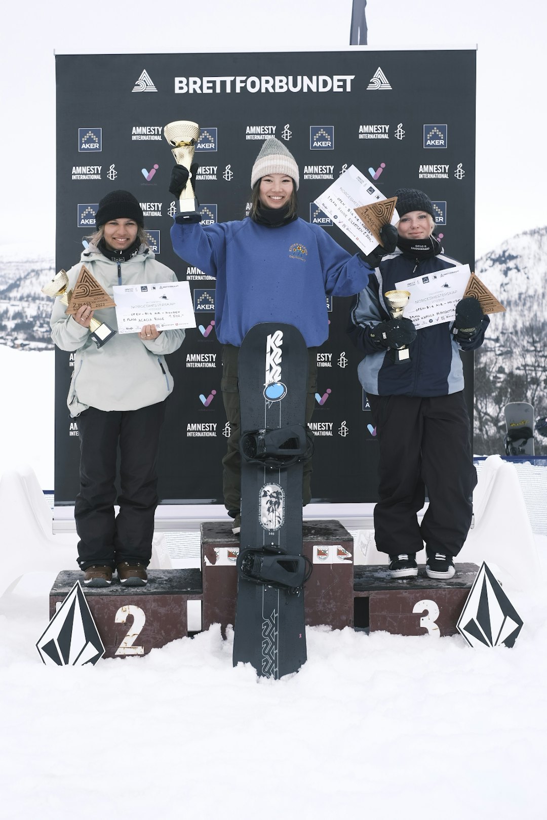KVINNEPALLEN: 1. Hanne Eilertsen, 2. Acacia Rose, 3. Anne Kamilla Hlynsdóttir: Foto_Daniel Tengs KVINNEPALLEN: 1. Hanne Eilertsen, 2. Acacia Rose, 3. Anne Kamilla Hlynsdóttir: Foto_Daniel Tengs