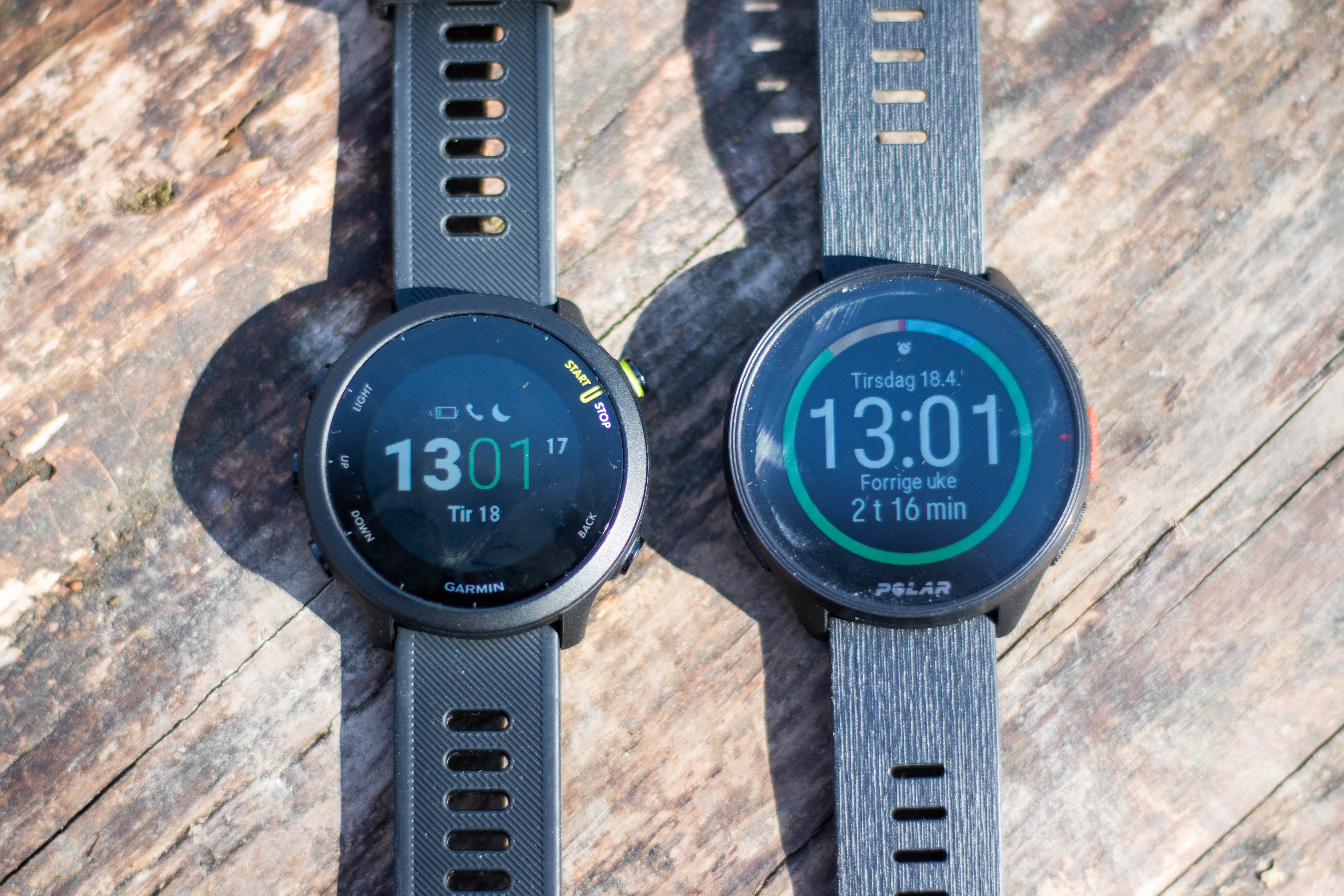 EN DEL STØRRE: Polar Pacer har større og tydeligere skjerm enn Forerunner 55.