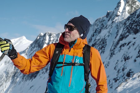 PLAN: Bård Smestad bruker hele uken på å planlegge turer, og aller helst reiser han så kort som mulig. Foto: Christian Nerdrum PLAN: Bård Smestad bruker hele uken på å planlegge turer, og aller helst reiser han så kort som mulig. Foto: Christian Nerdrum