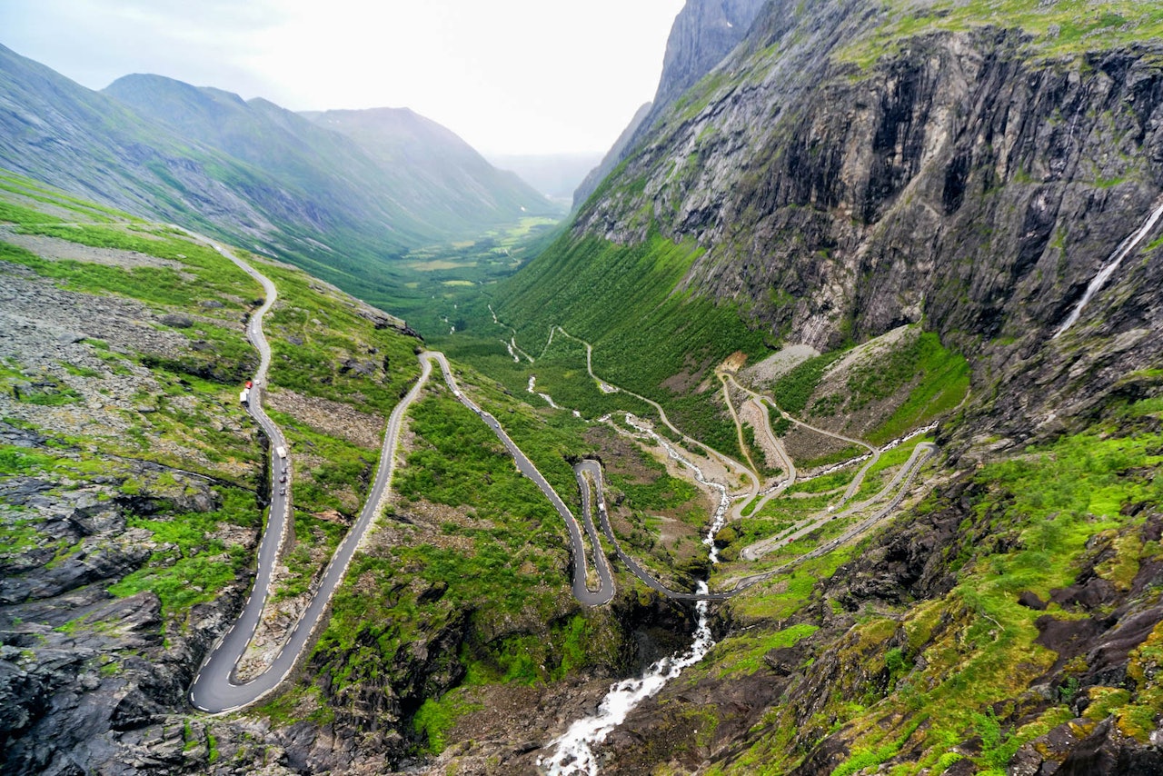 IKONISK: De mektige hårnålssvingene blir straks tilgjengelig på Zwift. Foto: Holger Uwe Schmitt norges vakreste sykkelturer