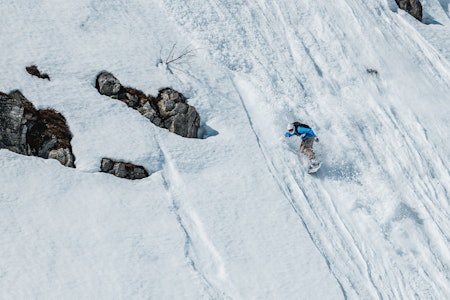 FULL-FACE-FRIDTHJOF: Årets snowboarder, Fridthjof Pomfritti, under forrige XFree-konkurranse i 2023. Foto: Simon Sjökvist FULL-FACE-FRIDTHJOF: Årets snowboarder, Fridthjof Pomfritti, under forrige XFree-konkurranse i 2023. Foto: Simon Sjökvist