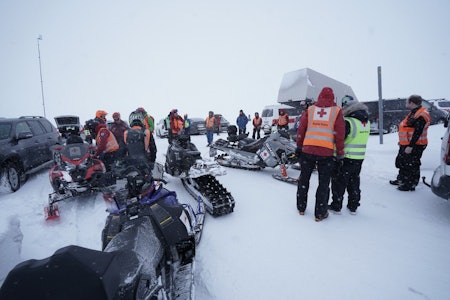 VANLIG TURFJELL: Middagstinden er et populært toppturfjell som mange har som sin favoritt, selv om turen til topps krever at du er innom skredterreng. To personer har omkommet i snøskred tidigere langs den vanligste skiruta på fjellet.Foto: Daniel Lilleeng / iTromsø VANLIG TURFJELL: Middagstinden er et populært toppturfjell som mange har som sin favoritt, selv om turen til topps krever at du er innom skredterreng. To personer har omkommet i snøskred tidigere langs den vanligste skiruta på fjellet.Foto: Daniel Lilleeng / iTromsø