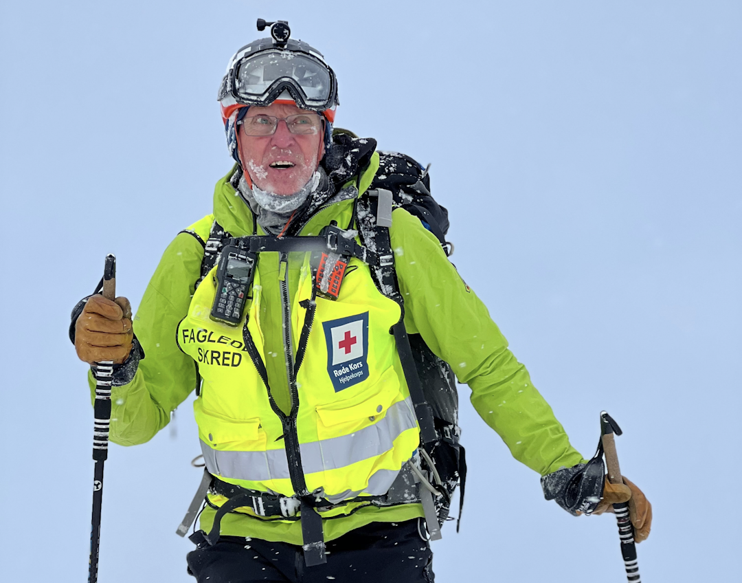 REDNINGSMANN: Tor André Skjelbakken i aksjon under redningsaksjonen på Kvaløya søndag. Foto: Yngve Larsen/ Tromsø Røde Kors REDNINGSMANN: Tor André Skjelbakken i aksjon under redningsaksjonen på Kvaløya søndag. Foto: Yngve Larsen/ Tromsø Røde Kors