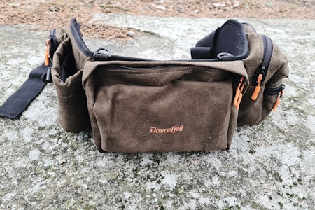 HOFTEBELTE: Mange rom, og egen vannflaske-lomme med snøring i toppen. dovrefjell forest hoftebelte tur test