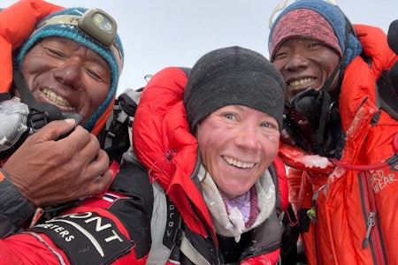 BRUDD: Her er Kristin Harila med de nepalske klatrerne Dawa Ongju Sherpa og Pasang Dawa Sherpa, som har kommet med knallhard kritikk mot Harila - noe den norske verdensrekordjegeren avviser i dette intervjuet med Fri Flyt. Arkivfoto: Kristin Harila
