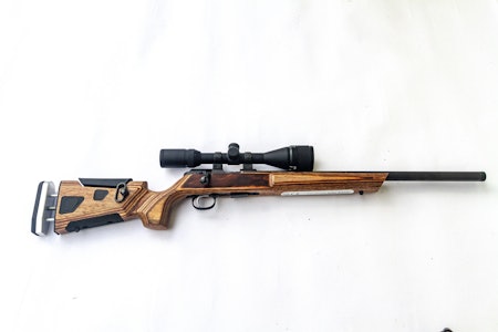 CZ SALONGRIFLE: Testpanelet falt øyeblikkelig for 457 At-One Match CZ salongrifle cz 457 at-one match