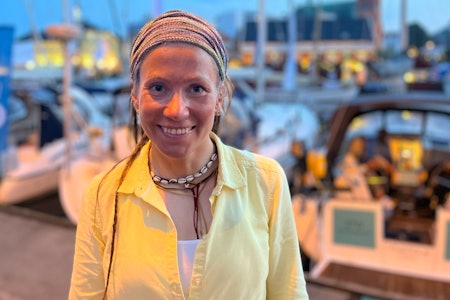 ARENDALSUKA: Kristin Harila tok turen til Sørlandet for å fortelle om rekordforsøket. Klatring møtte 36-åringen i Pollen sent tirsdag kveld. Foto: Anders Holtet Kristin Harila under Arendalsuka