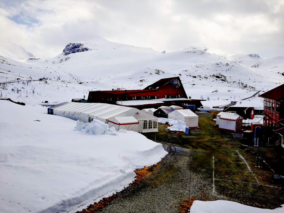 TELT PÅ PLASS: Snart klart for storinnrykk på Turtagrø. TELT PÅ PLASS: Snart klart for storinnrykk på Turtagrø.