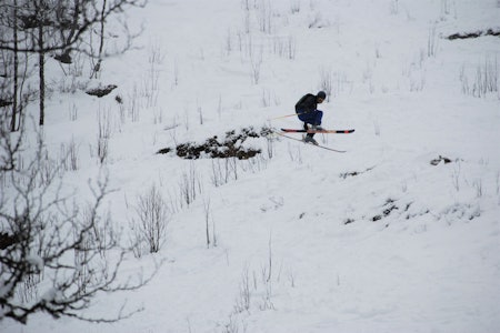 SEIER: Sivert Uttakleiv fra Harstad vant siste konkurranse i den norske juniorcupen i frikjøring. Foto: Marius Feen