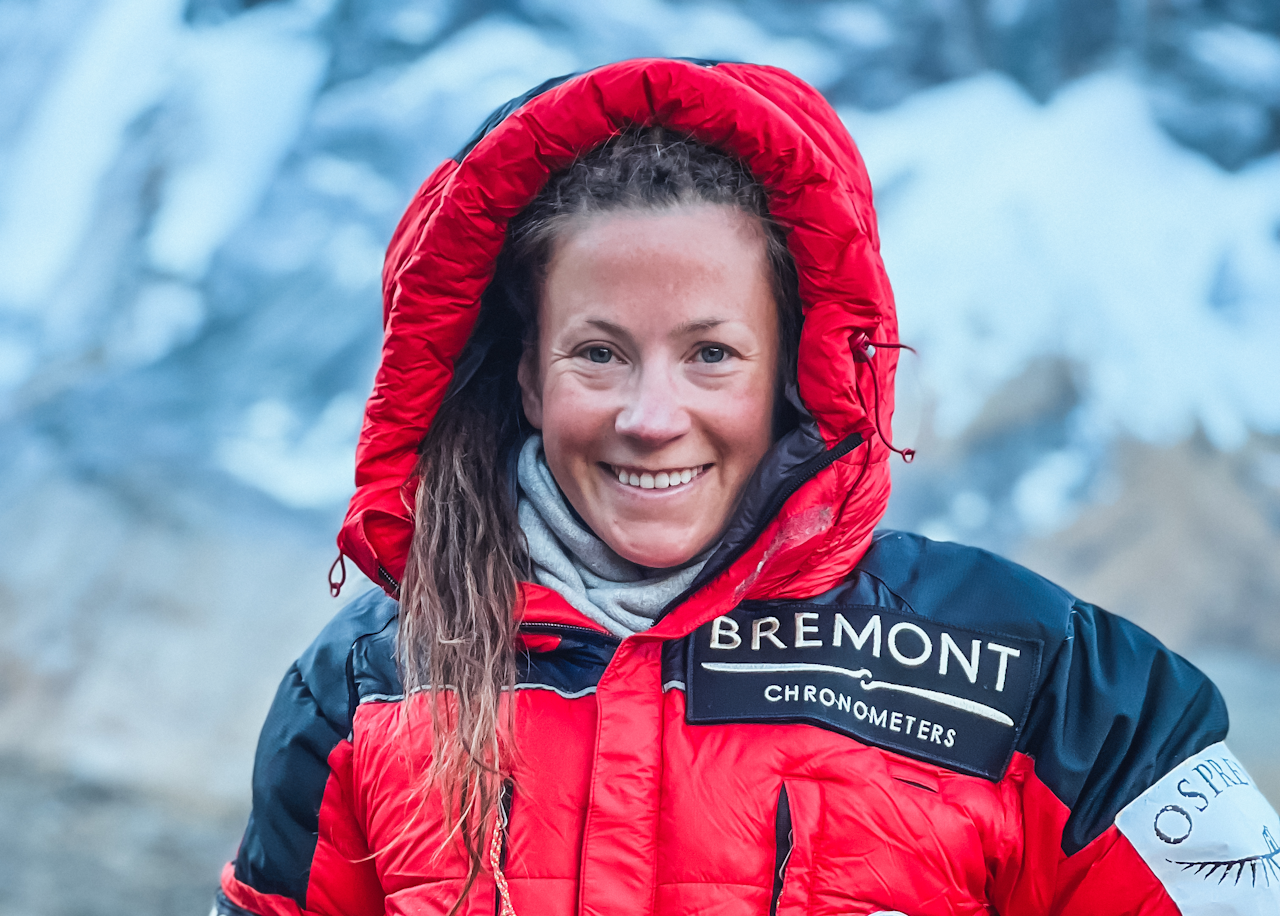 NY TOPP NÅDD: Kristin Harila på toppen av Kangchenjunga. Foto: Osprey Kangchenjunga climbing rekordførsøk kristin harila