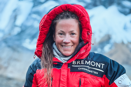 NY TOPP: Verdensrekordholder Kristin Harila har besteget enda en topp i sitt prosjekt om å klatre alle verdens 8000-meters topper. Foto: Osprey Gasherbrum ii kristin harila