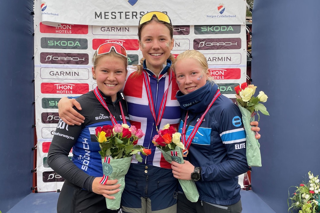 NORGESMESTER: Kamilla Aasebø ble norgesmester i rundbane for kvinner junior. Foto: NCF. resultater NM rundbane