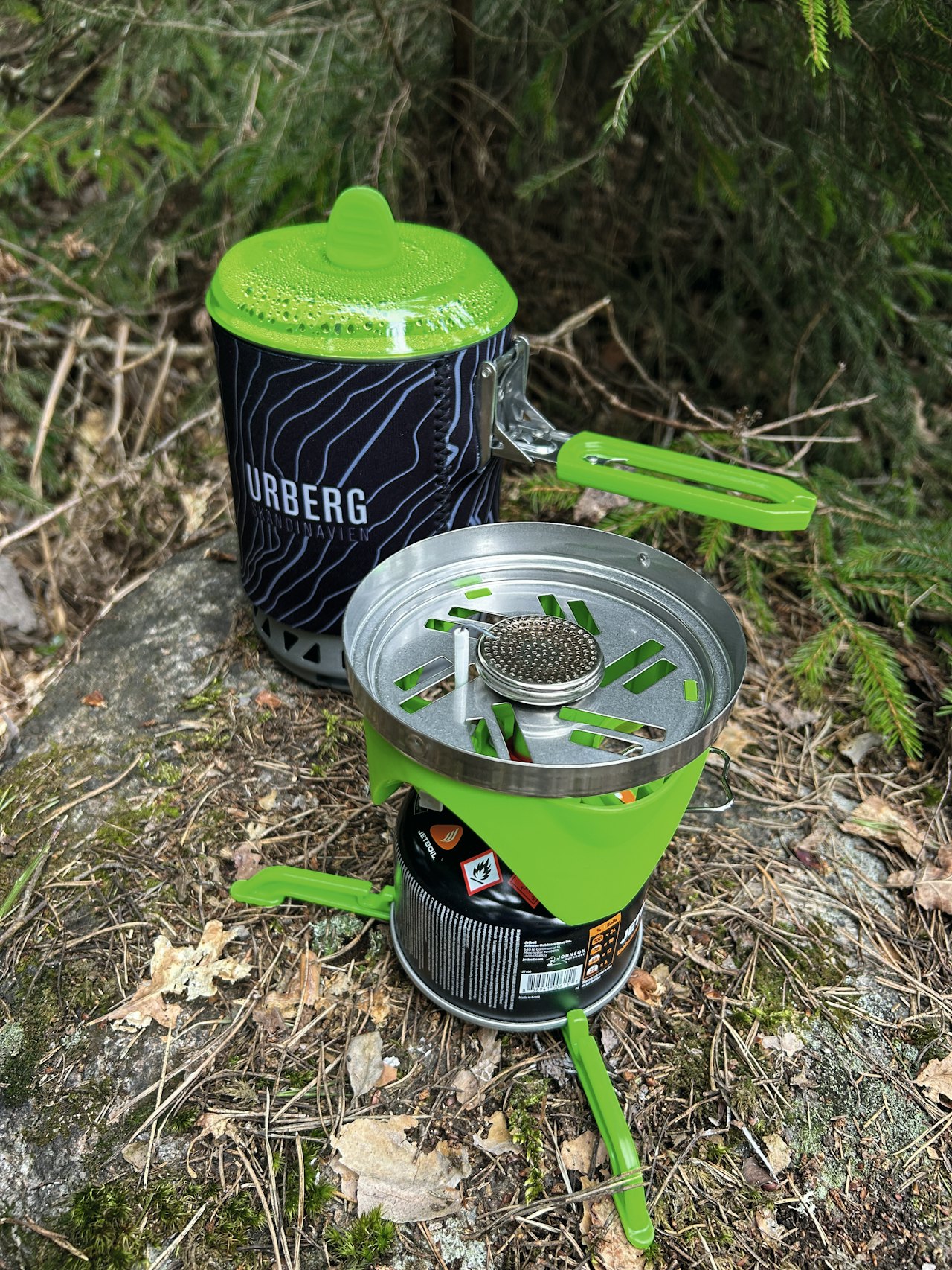 URBERG ROGEN STOVE: Alt-i-ett brenner på budsjett Urberg Rogen Stove brenner billig test