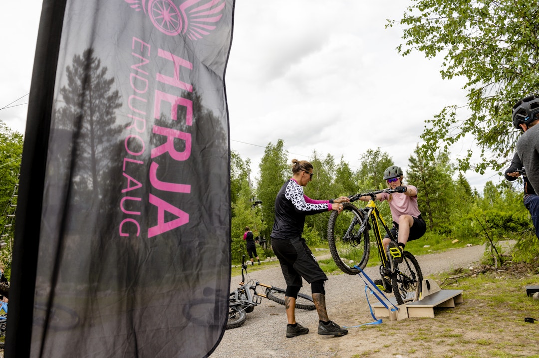 KURSING: På Utflukt er det muligheter både for teori- og praksistrening for å bli bedre på sykkelen. Foto: Martin I. Dalen. utflukt trysil 2023