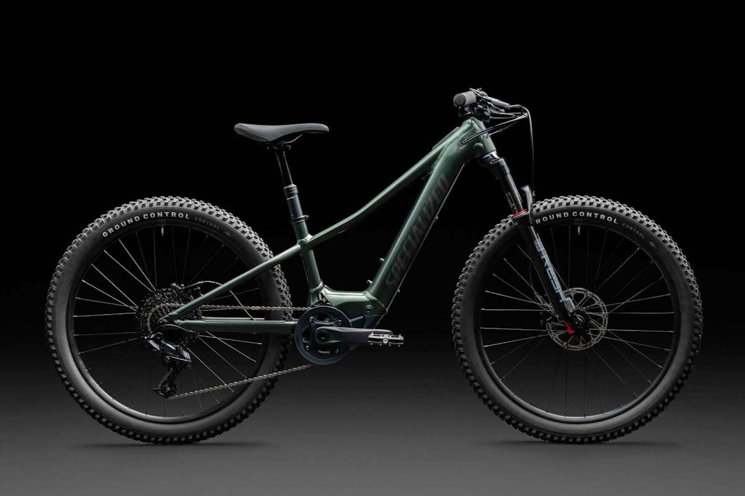 LETTVEKTER: Specializeds nyeste tilbud til barn som vil sykle? En terrengsykkel med motor. Foto: Specialized. specialized levo sl kids