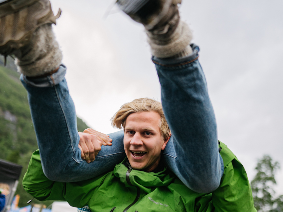 Fra VM i kompisbæring i 2022 på Strynefestivalen! Foto: Brynjar Tvedt