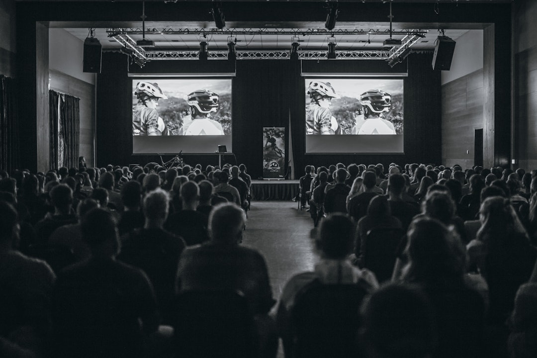 Bli med på filmvisning fredag og laurdag 20.45! Foto: John Andre Moldestad Bli med på filmvisning fredag og laurdag 20.45! Foto: John Andre Moldestad