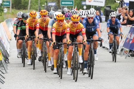 DOMINERTE: Uno-X tauet, satte press og til slutt avgjorde til sin fordel. – Lager ordentlig sykkelritt, sier sjef Jens Haugland. Foto: Jarle Fredagsvik DOMINERTE: Uno-X tauet, satte press og til slutt avgjorde til sin fordel. – Lager ordentlig sykkelritt, sier sjef Jens Haugland. Foto: Jarle Fredagsvik