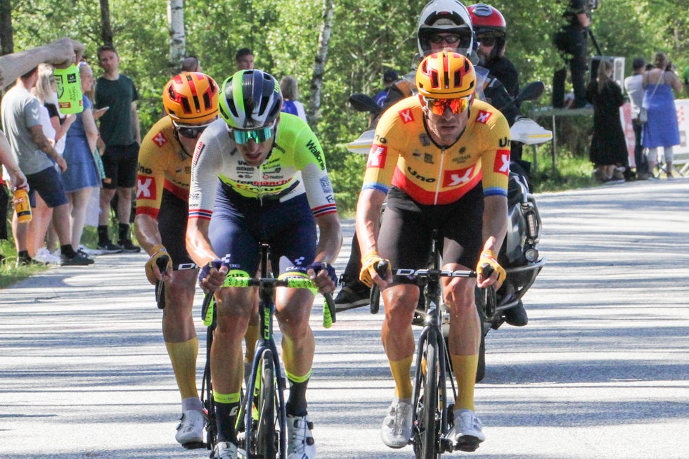 Attacco: Alexander Kristoff si è separato dal compagno di allenamento e concorrente Sven-Erik Byström e dal compagno di squadra Jonas Abrahamsen.  Foto: Jarle Fridagsvik Attacco: Alexander Kristoff si separa dal compagno di allenamento e concorrente Sven-Erik Byström e dal compagno di squadra Jonas Abrahamsen.  Foto: Jarle Fridagsvik