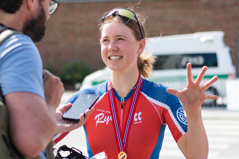 Kamilla Aasebø (17) er i Norgestoppen i tre forskjellige idrettsgrener ...