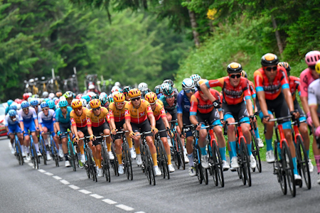 NORSK LAG TIL START: Uno-X stiller med seks mann i årets Tour de France. Foto: Cor Vos norske syklister i tour de france 2023