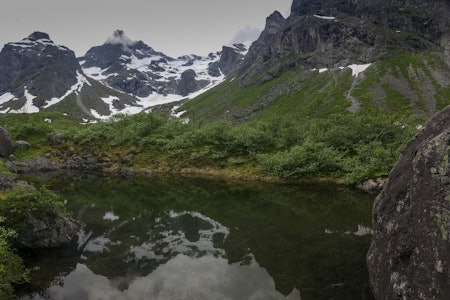 ROMSDALEN SPESIAL: Det er gode grunner til å ta med fjellskoene til Romsdalen i sommhalvåret. Her fra Kvanndalen. Foto: Matti Bernitz Pedersen snaufonnholet kvanndalen