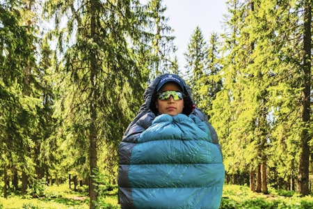 Kombi-pose: Warmpeace Viking 300 Blanket Warmpeace Viking 300 Blanket sovepose kombipose teppe test