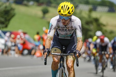 EN SEIER FOR KOMPISEN: Pello Bilbao samler inn penger for avdøde Gino Mäder underveis i årets Tour de France. Tirsdag klasket han til med etappeseier. FOTO: Cor Vos