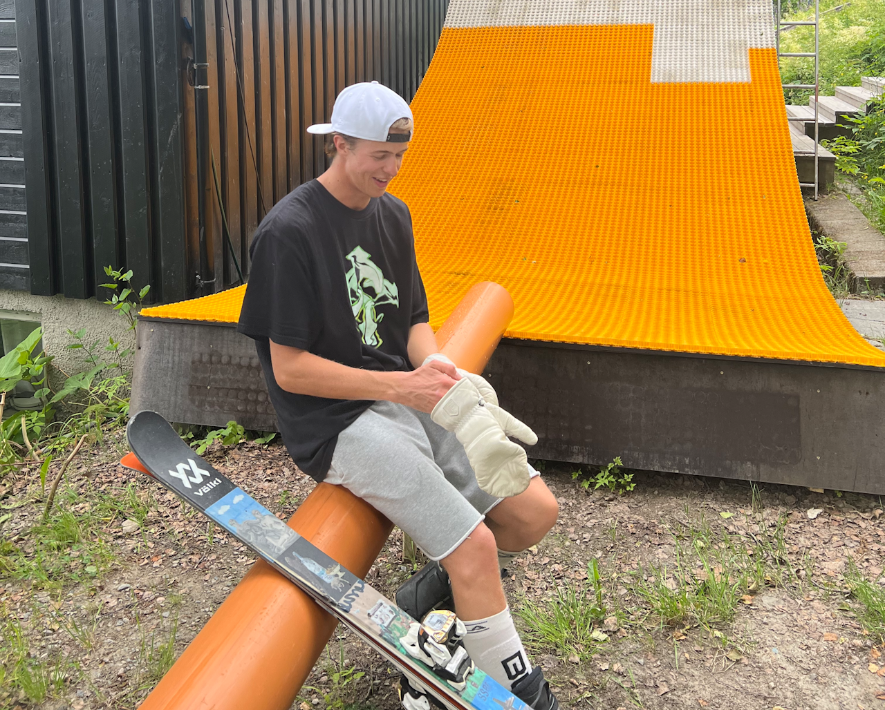 TRENINGSSOMMER: Det finnes nok ikke mange som har flere timer på et summersetup enn Sebastian Schjerve fra Namsos. Foto: Privat Sebastian Schjerve sommersetup