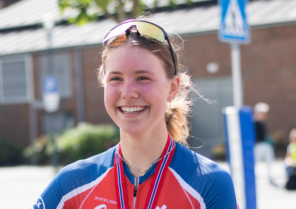 Kamilla Aasebø (17) er i Norgestoppen i tre forskjellige idrettsgrener ...