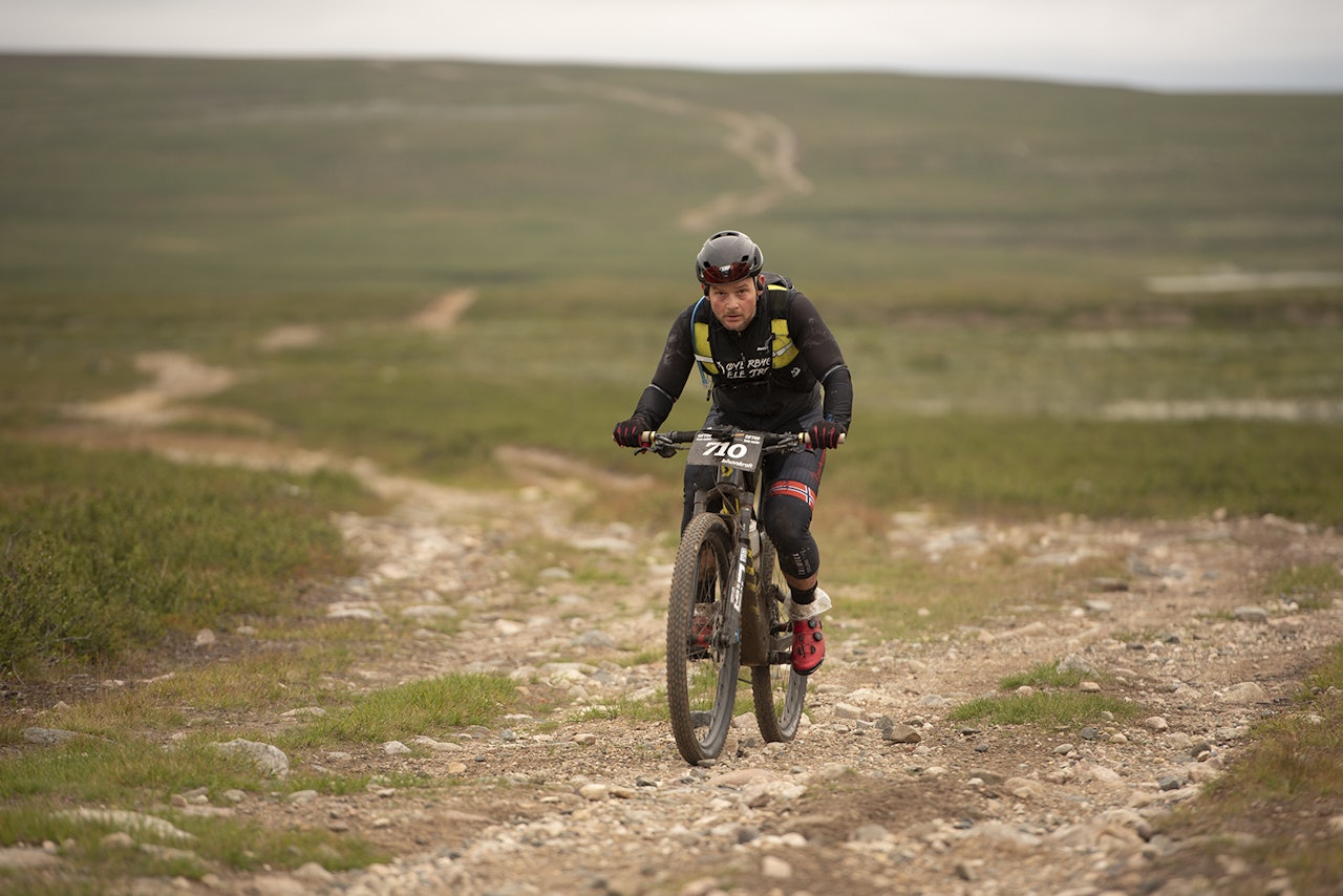 POPULÆRT RITT: OF150 er den korteste distansen i Offroad Finnmark, på «bare» 150 kilometer. Men det er populært nok til at arrangøren må utvide kapasiteten.Foto: Morten Broks. offroad finnmark