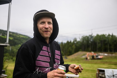 KRYSSER FINGRENE: Huckfest arrangørene gjør alt de kan for å få gjennomført festivalen på best mulig måte. Foto: Vegard Breie Magnus Tveito Huckfest 2023