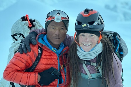 HAVNET MIDT I DRAMAET: Kristin Harila og Tenjen (Lama) Sherpa fikk høyst ufrivillig en sentral rolle da en pakistansk klatrer mistet livet på K2 27. juli. Arkivfoto.