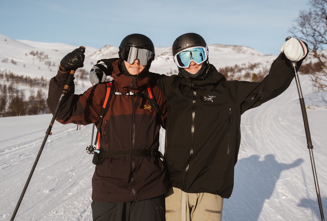 CREW: Bonanzagjengen Knut August og Stinius Skjøtskift har laget filmer sammen siden de var små, nå kommer de derimot med en skikkelig en. Foto: Marius Nilsen Knut August Svisdal og Stinius Skjøtskift
