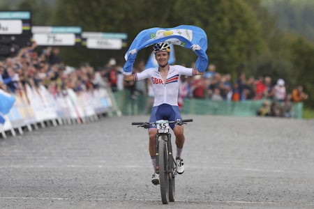 VERDENSMESTER: Tom Pidcock med en soleklar seier i rundbanerittet lørdag. Foto: Cor Vos VERDENSMESTER: Tom Pidcock med en soleklar seier i rundbanerittet lørdag. Foto: Cor Vos