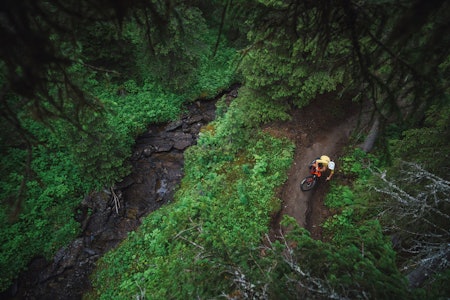 BJØRNEN KOMMER! Elin Nilsson skjærer gjennom grønsken på Kopparn i Björnen BJØRNEN KOMMER! Elin Nilsson skjærer gjennom grønsken på Kopparn i Björnen