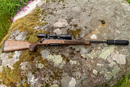 HAENEL JAEGER NXT: Klassisk treskjefte er bra, men vi hadde gjerne sett justerbar kinnstøtte. haenel jaeger not rettrekker rifle test