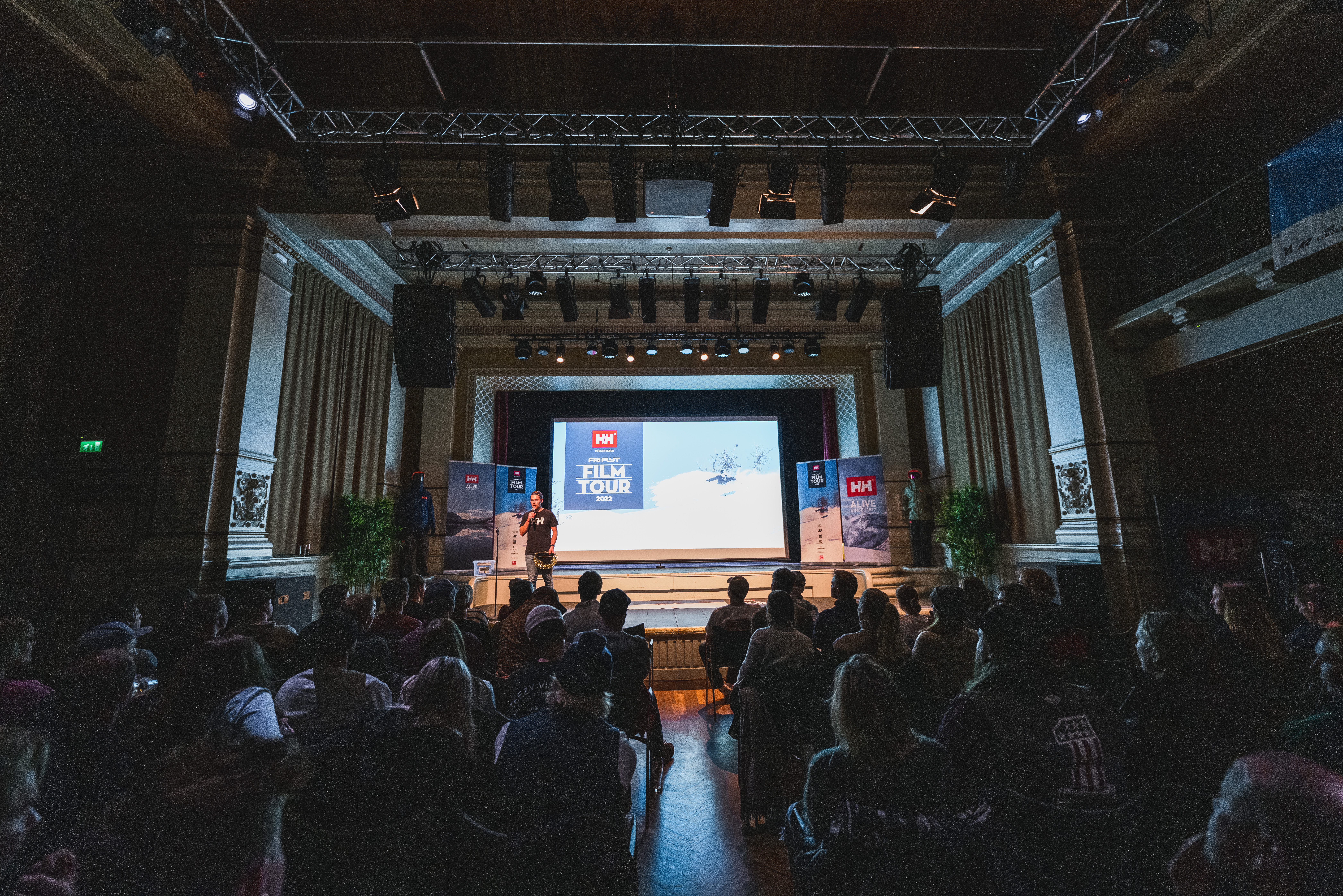 Film Tour drar mange plasser men ikke overalt. Vi setter også opp ekstravisninger slik at du kan se årets filmer. Her fra Film Tour på Lillehammer i 2022. Foto: Simon Sjøkvist