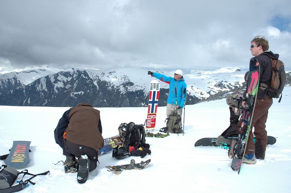 Snowboard Runes Truls Omtvedt (81) skriver bok om snowboard | FRIFLYT.NO