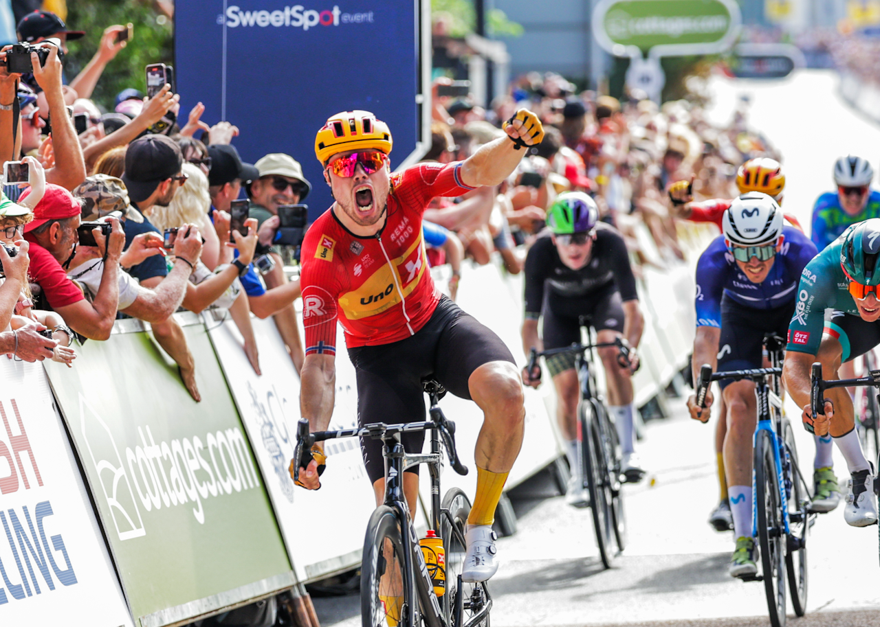 I STORFORM: Rasmus Tiller med etappeseier i Tour of Britain forrige uke. Foto: Alex Whitehead/SWpix.com I STORFORM: Rasmus Tiller med etappeseier i Tour of Britain forrige uke. Foto: Alex Whitehead/SWpix.com