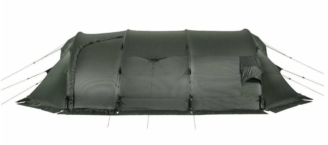 FOR BARSKE FORHOLD: Forsvarets nye patruljetelt skal leveres av Oskar Pedersen AS, men er utviklet og laget av Barents Outdoor. Foto: Forsvarsmateriell FOR BARSKE FORHOLD: Forsvarets nye patruljetelt skal leveres av Oskar Pedersen AS, men er utviklet og laget av Barents Outdoor. Foto: Forsvarsmateriell