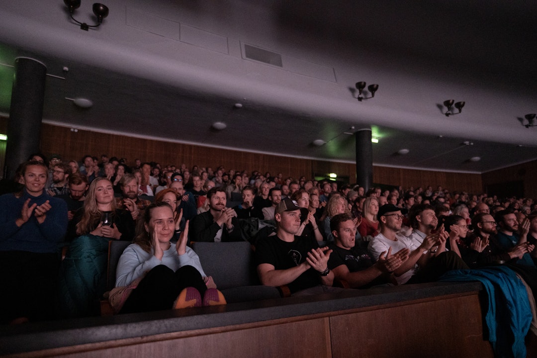 BERGEN: Forum Scene samlet 400 vinterklare bergensere under Fri Flyt Film Tour. Foto: Sjökvist / Kabbe BERGEN: Forum Scene samlet 400 vinterklare bergensere under Fri Flyt Film Tour. Foto: Sjökvist / Kabbe