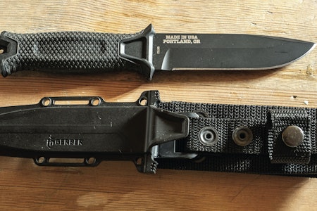 GERBER STRONGARM: Mer behagelig å bruke enn å se på Gerber Strongarm Black Fine Edge jaktkniv test