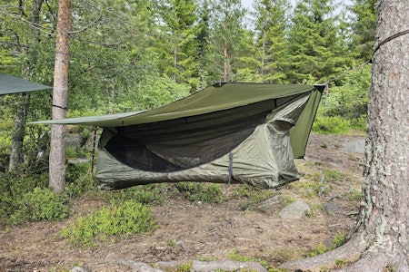 HAVEN TENT: Køya kommer komplett med både myggnett og tarp. haven tent hengekøye test jakt
