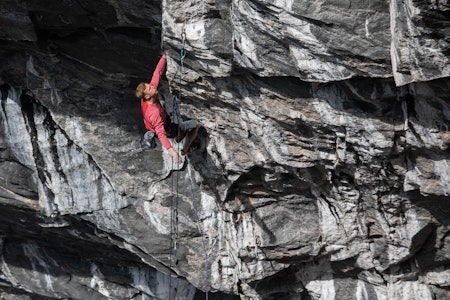 PROSJEKTERING: Jakob Schubert brukte to 3-ukers turer til Flatanger for å sikre seg førstebestigningen av den tredje 9c-ruta i verden. Her fra trening på Project Big i fjor. Foto: Tore Meirik PROSJEKTERING: Jakob Schubert brukte to 3-ukers turer til Flatanger for å sikre seg førstebestigningen av den tredje 9c-ruta i verden. Her fra trening på Project Big i fjor. Foto: Tore Meirik